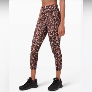 Lululemon Invigorate High-Rise Crop 23" Leggings